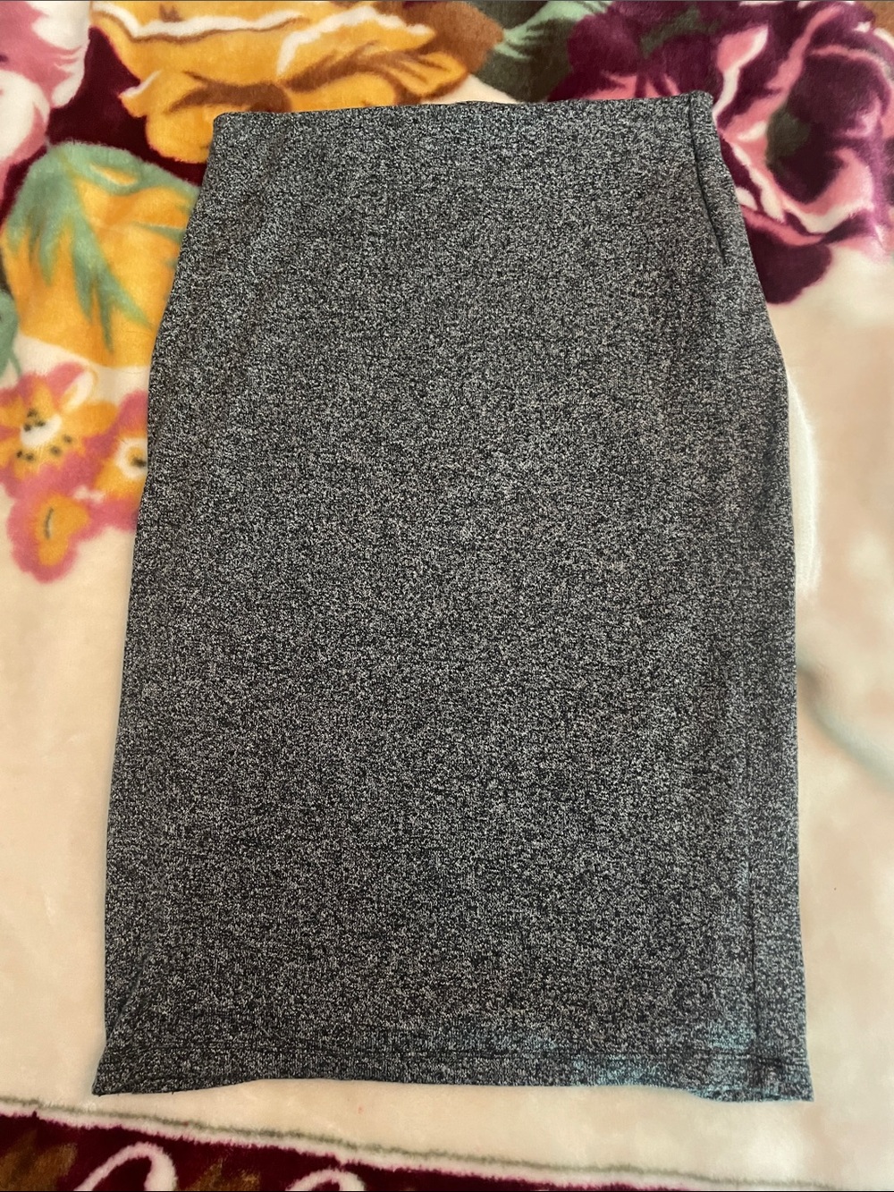 Old Navy Classic Gray Black Pencil Skirt - Women's Sleek Office Skirt Size M